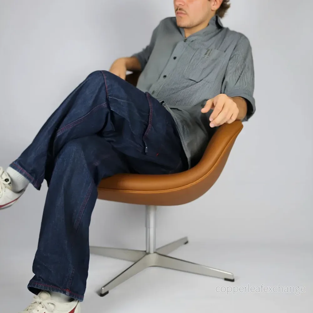 Arne Jacobsen Svane stol i Elegance Hazelnut - Bild 2