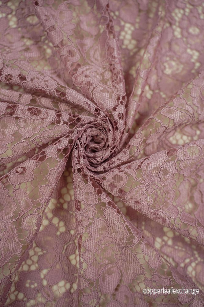 Lace – Heavy – Flowers – Mauve – 019