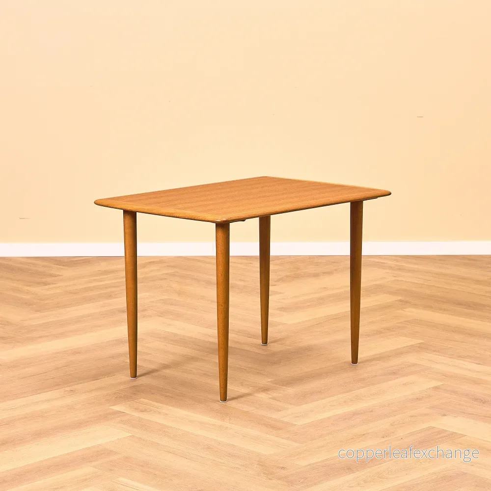 Svenskt soffbord i teak av Alberts, Tibro Svenskt soffbord i teak av Alberts, Tibro