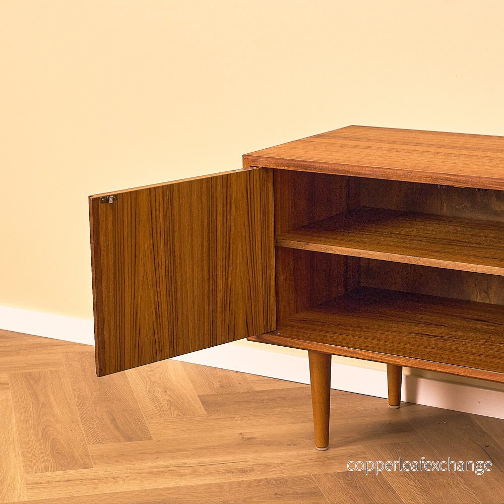 Swedish small sideboard in teak - Bild 3