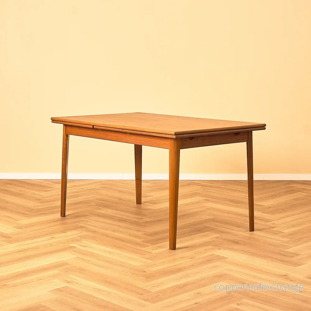 Danskt matbord i teak Danskt matbord i teak