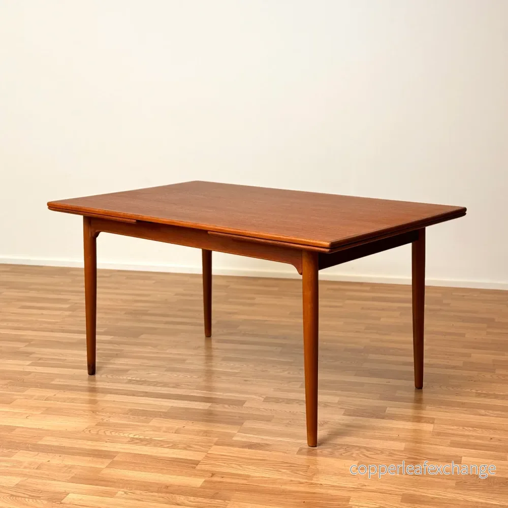 Danskt rektangulärt matbord i teak och bok