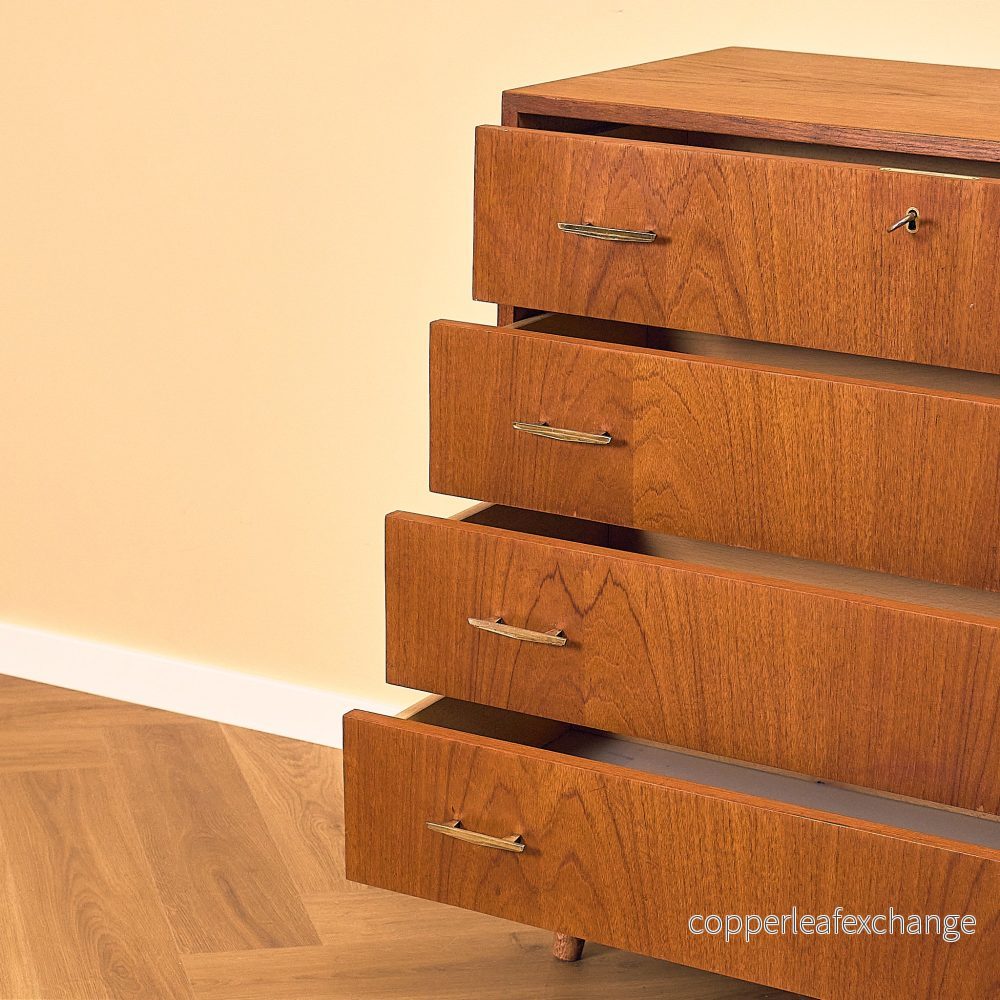 Danish Teak Chest of Drawers with Oak Legs - Bild 3