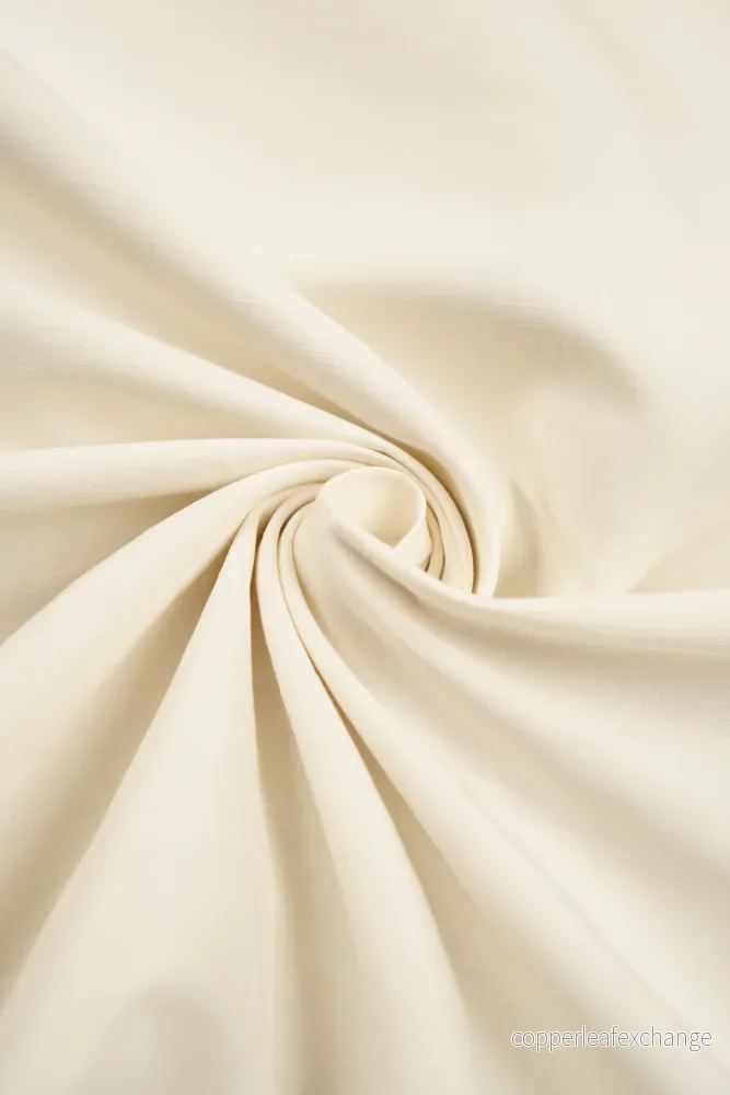 Deadstock – Sturdy Cotton Fabric with Structure – White – LB27 Deadstock – Sturdy Cotton Fabric with Structure – White – LB27