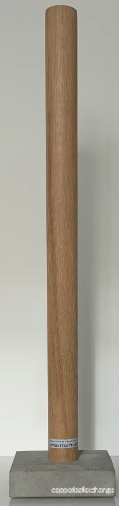 Rullhållare, hög modell i ek och betong