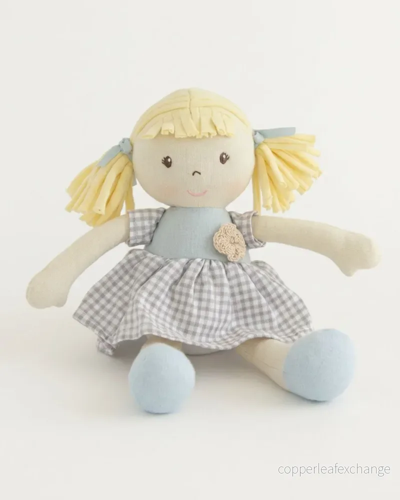 Dockan Lill-Emma 25 cm Dockan Lill-Emma 25 cm