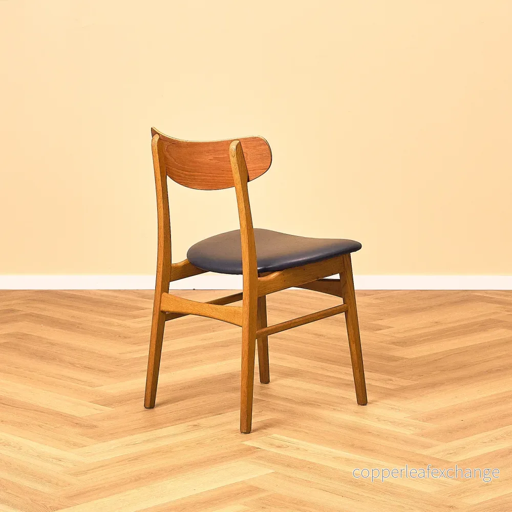 Danish Teak and Oak Dining Chairs - Bild 3
