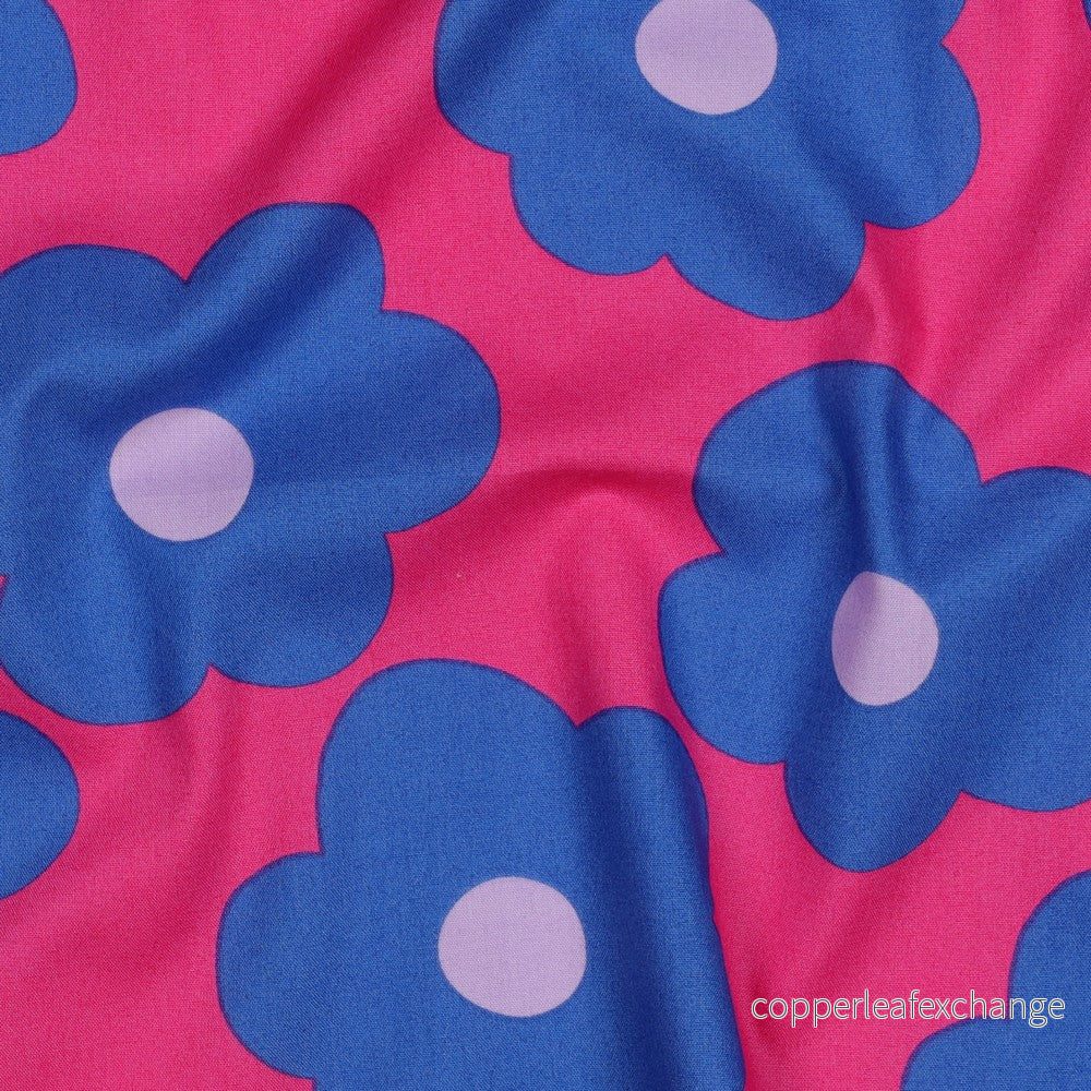 Nerida Hansen – Fine Poplin – Big Flower – Cotton – Bright Pink