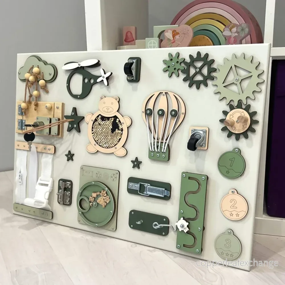 Montessori-aktivitetsbräda – 40 × 60 cm Montessori-aktivitetsbräda – 40 × 60 cm