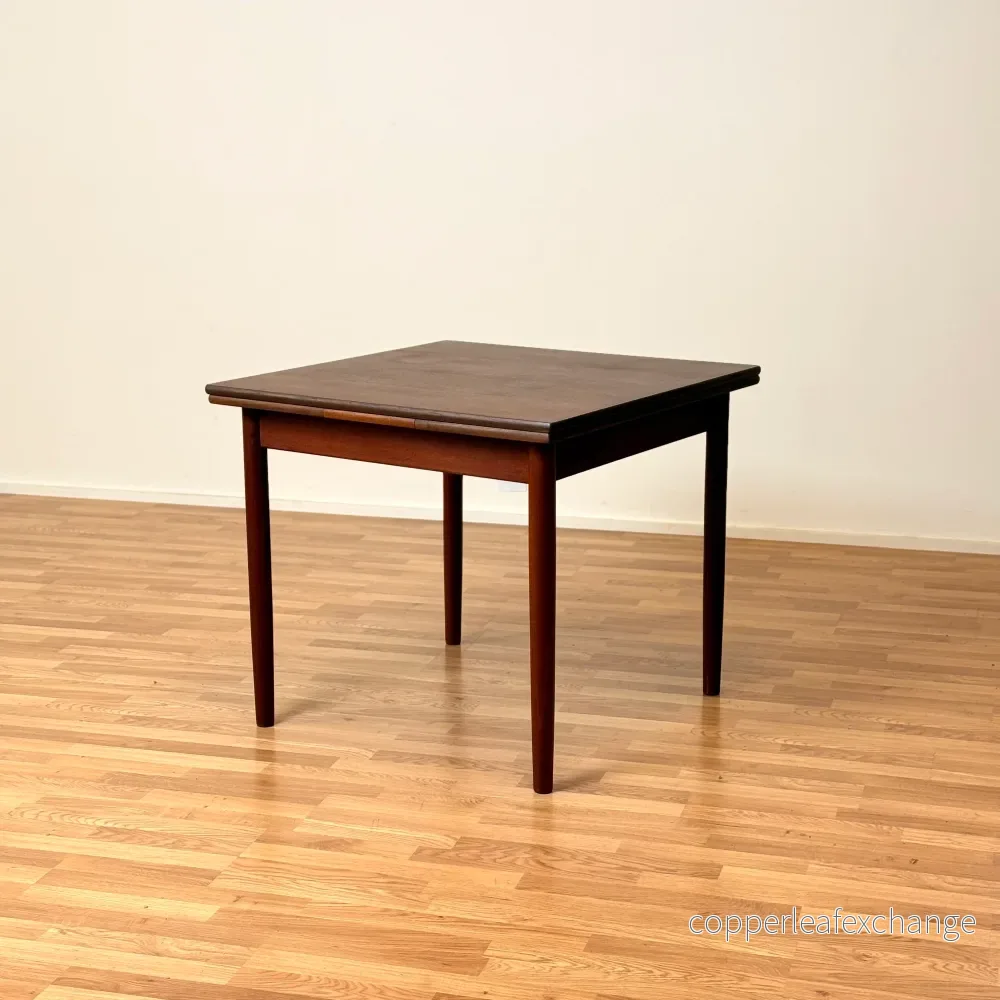 Dansk litet matbord i teak