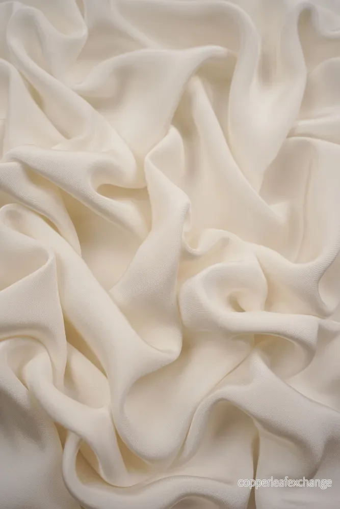 Silk – Luxurious – Crêpe – White – LL240 Silk – Luxurious – Crêpe – White – LL240