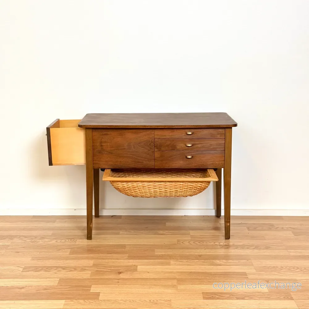 Sidobord i alm, 1950-60-tal, Danmark - Bild 2