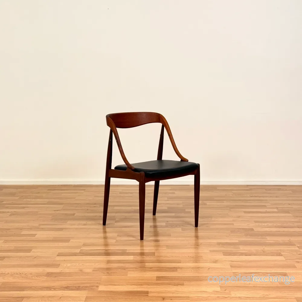 Set om 4 matstolar i teak av Johannes Andersen för Uldum, 1950-60-tal, Danmark - Bild 2