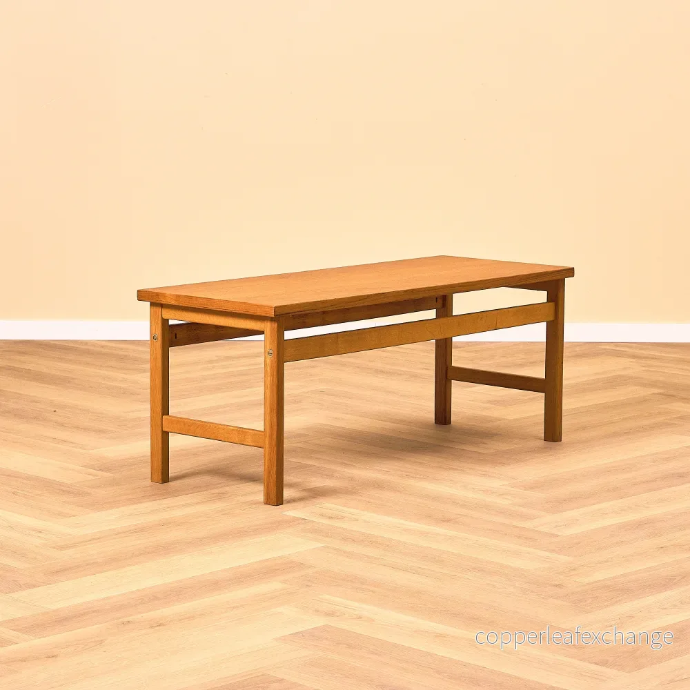 Svenskt sidobord/hallbänk i teak och ek