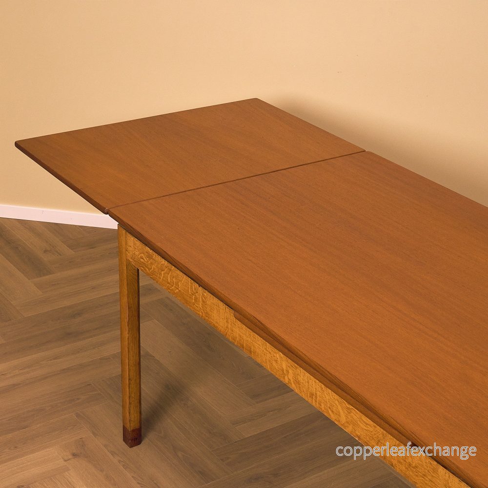 Stor dansk rektangulär matbord i teak och ek av Borge Mogensen - Bild 3