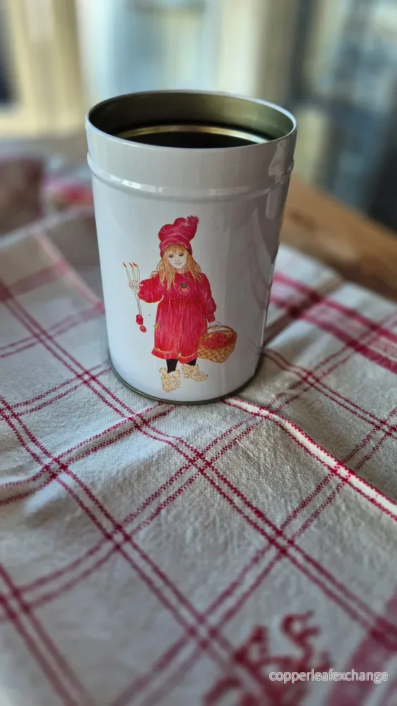 Plåtburk Jenny Nyström - Mellan - Bild 3
