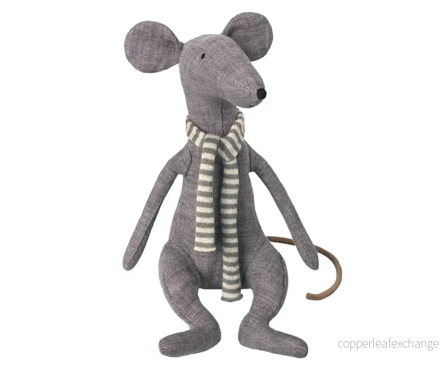 Maileg – Maileg cool rat blå, råtta med randig halsduk i låda (slutsåld kollektion) - Bild 2