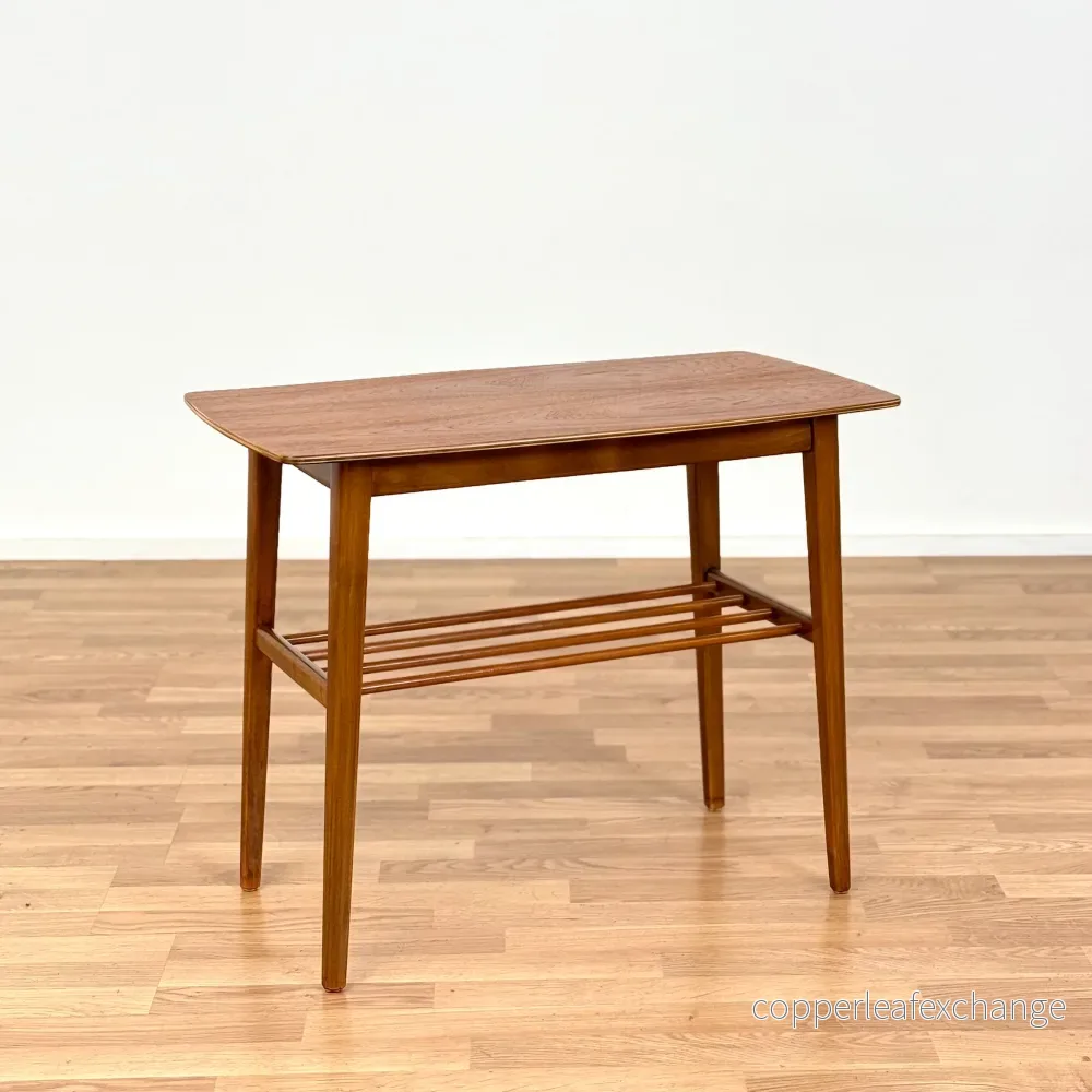 Dansk sidobord i teak