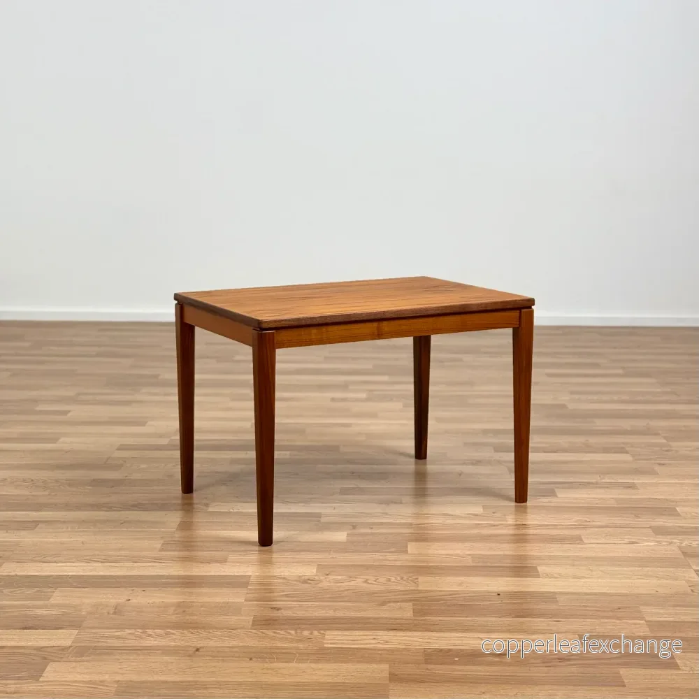 Dansk sidobord i teak