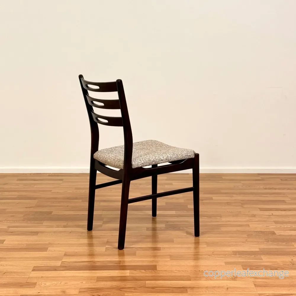 Svenskt set med 2 matstolar "Jonas" från IKEA - Bild 2