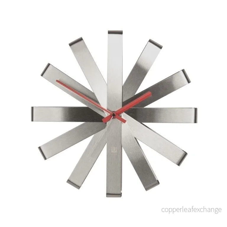 Väggklocka UMBRA – RIBBON, stål Väggklocka UMBRA – RIBBON, stål