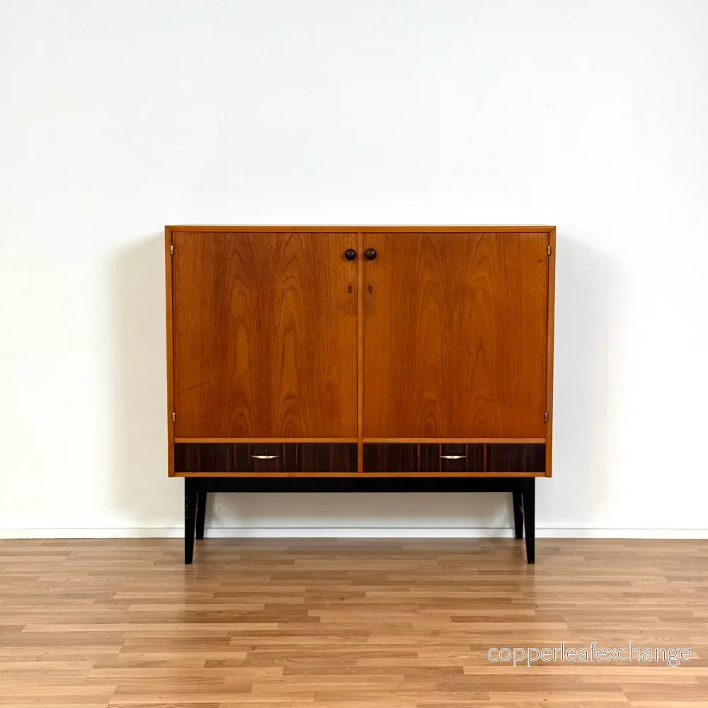 Högskåp i teak, 1950-60-tal, Sverige