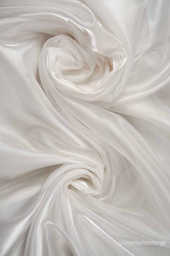 Organza – Iridescent – Gloss – Off-white – 3