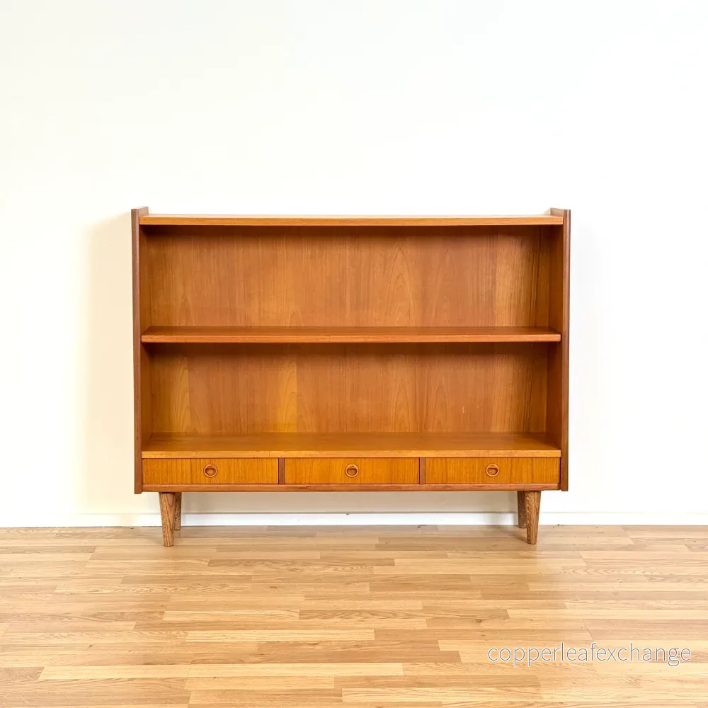 Låg bokhylla i teak, 1950-60-tal, Danmark