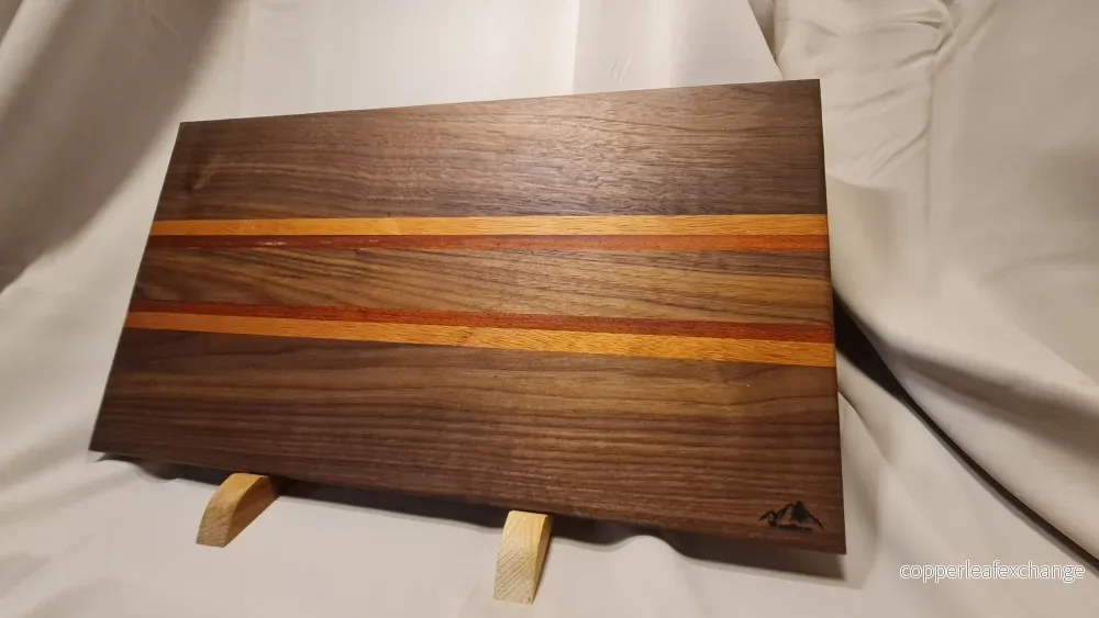 Exklusive Skärbräda i Valnöt, Padauk och Mahogny Exklusive Skärbräda i Valnöt, Padauk och Mahogny
