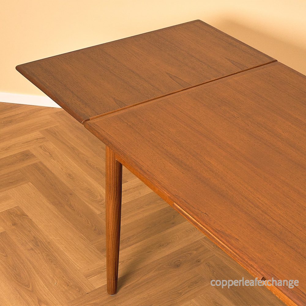 Teak and Walnut Dining Table with Pull-out Leaves - Bild 3