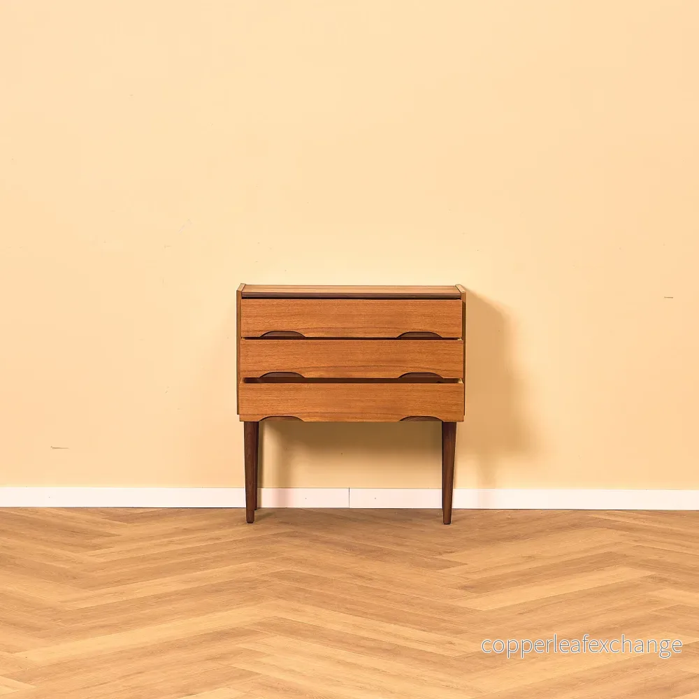 Dansk liten byrå i teak - Bild 2