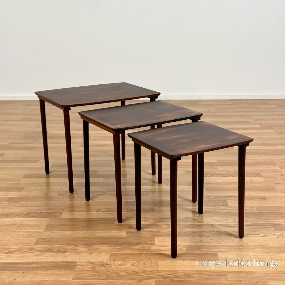 Set om 3 nästlade bord i Santos rosenträ av Møbelintarsia, 1950-60-talets Danmark - Bild 3