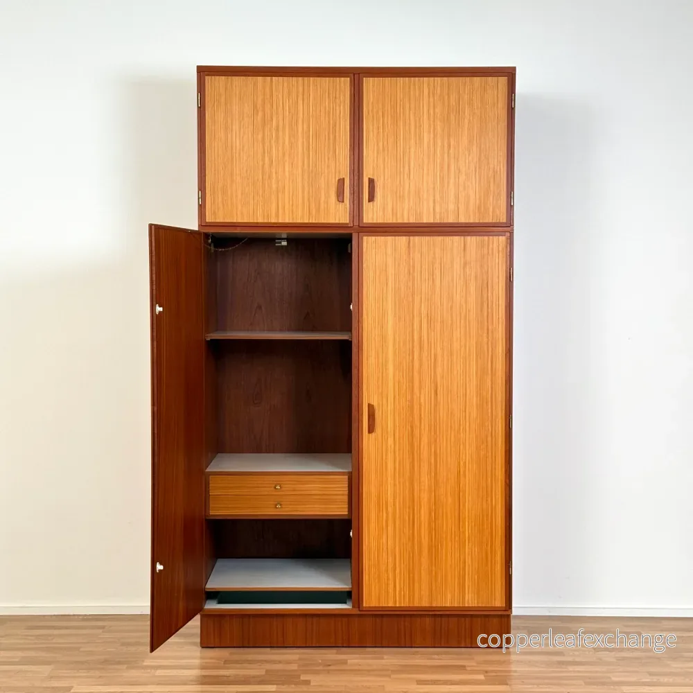 Unik stor garderob i teak av Omann Jun A/S, 1960-70-tal, Danmark - Bild 2