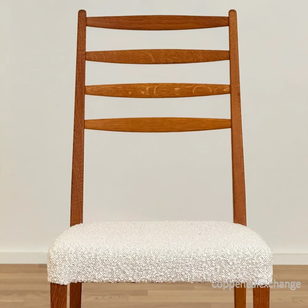 Set om 4 matstolar i massiv ek - Bild 2