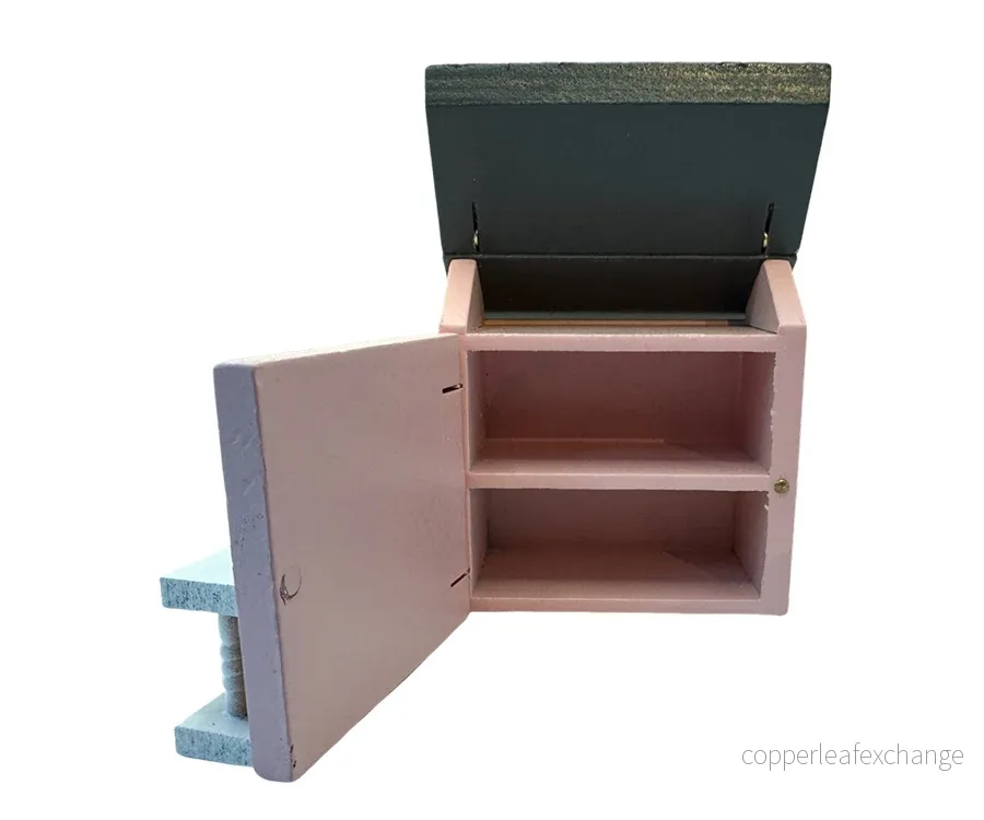 Miniatyr – Dockhus i rosa, leksak för dockor och dockskåp - Bild 3