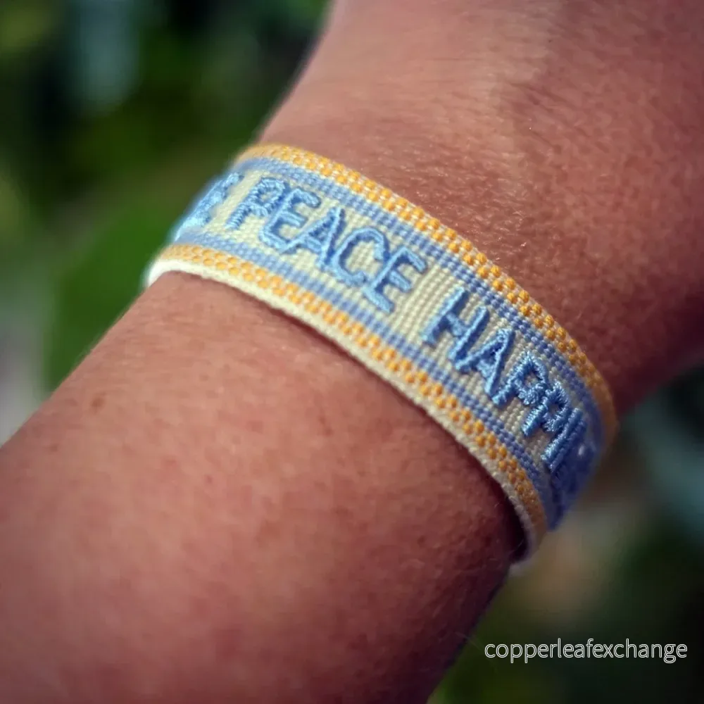 Boho-armband: love peace happiness