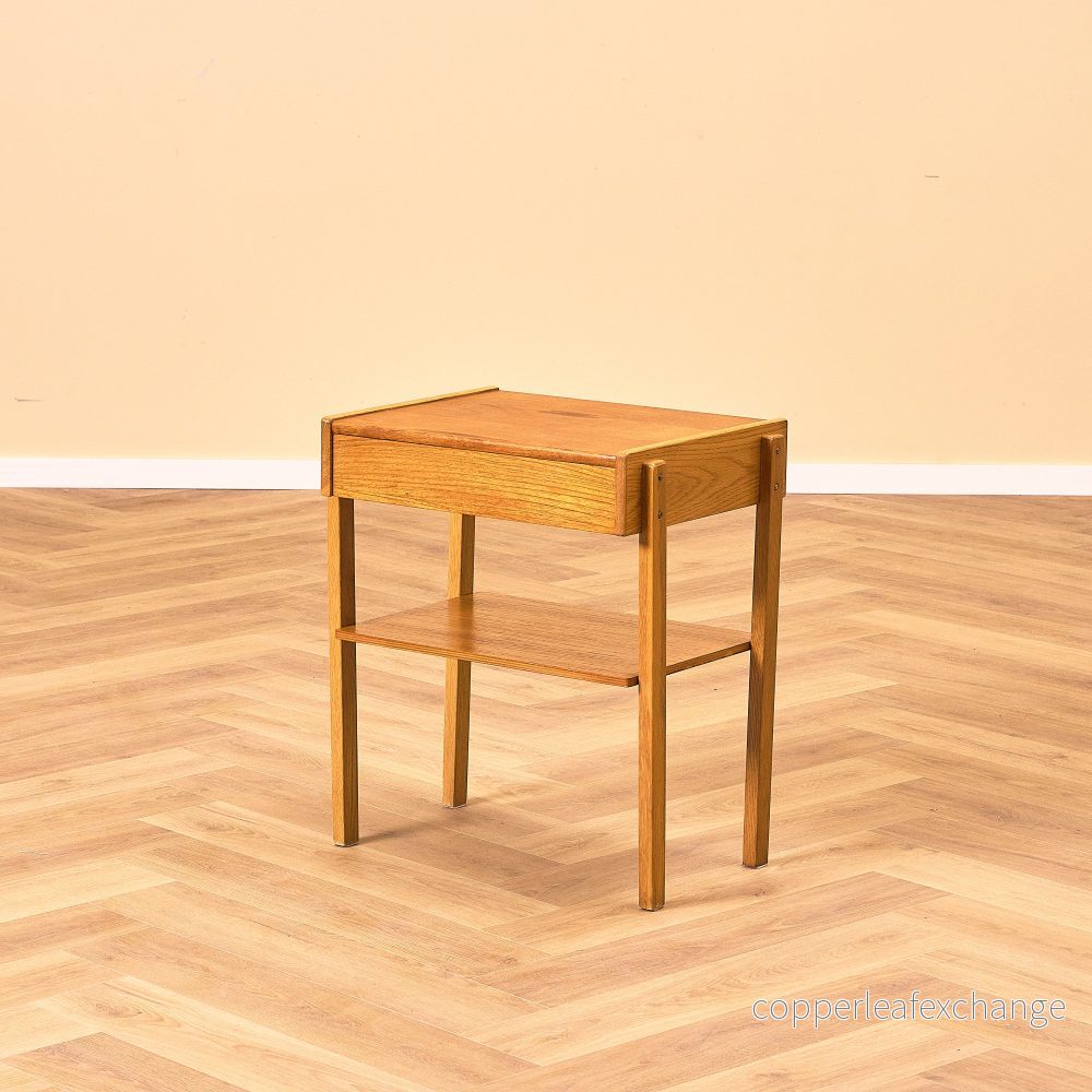 Svenska sängbord i teak och ek av Carlström & Co Möbelfabrik - Bild 3