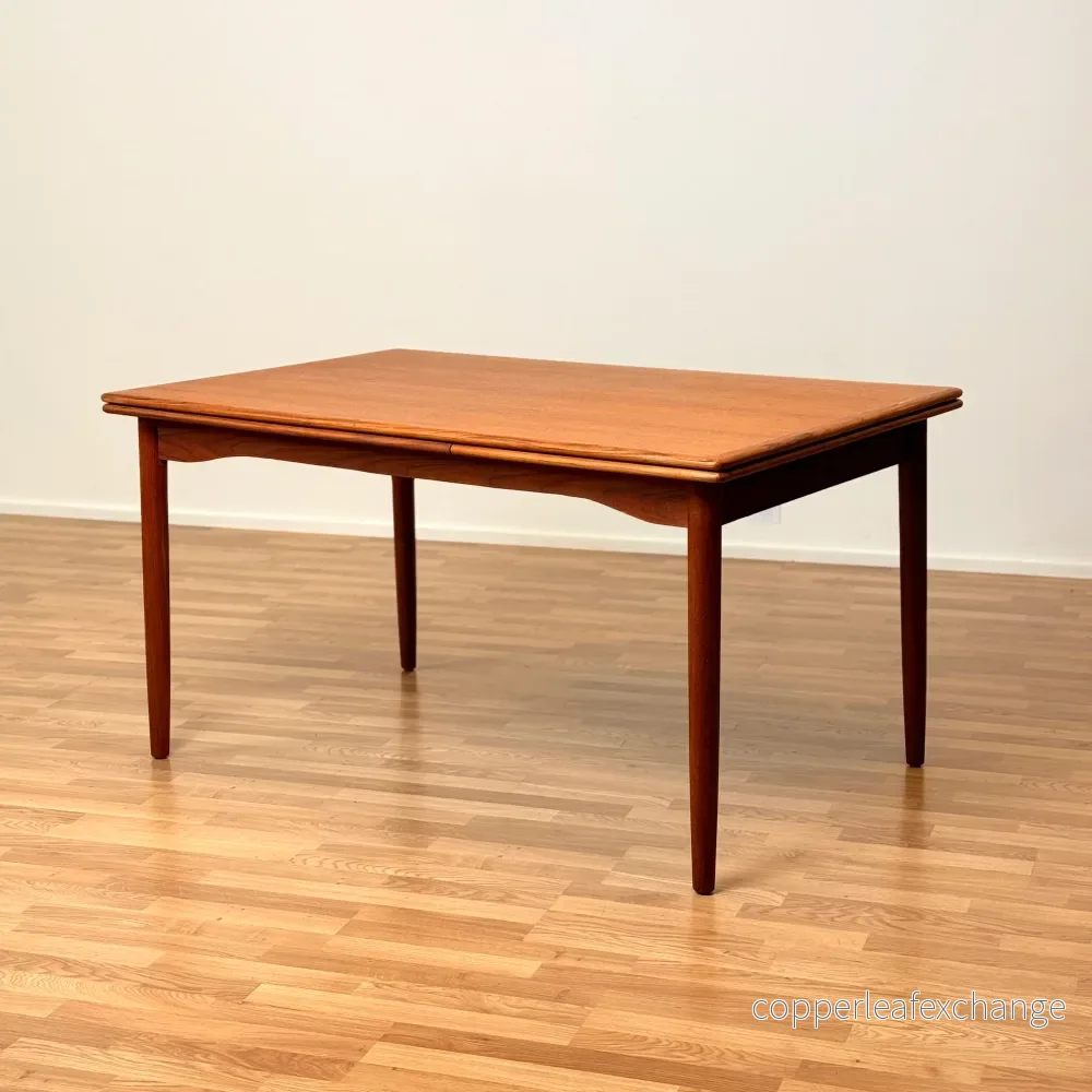 Danskt matbord i teak Danskt matbord i teak