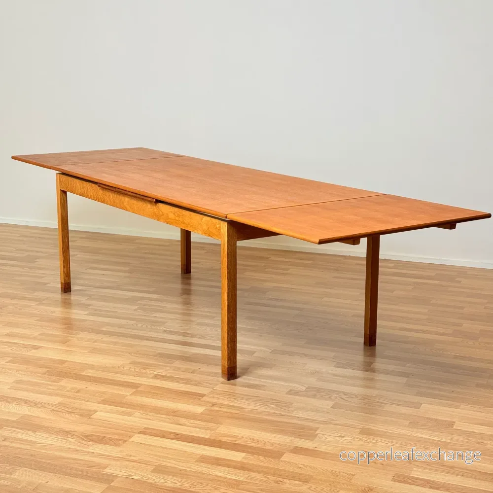Dansk rektangulärt matbord i teak och ek av Borge Mogensen - Bild 2