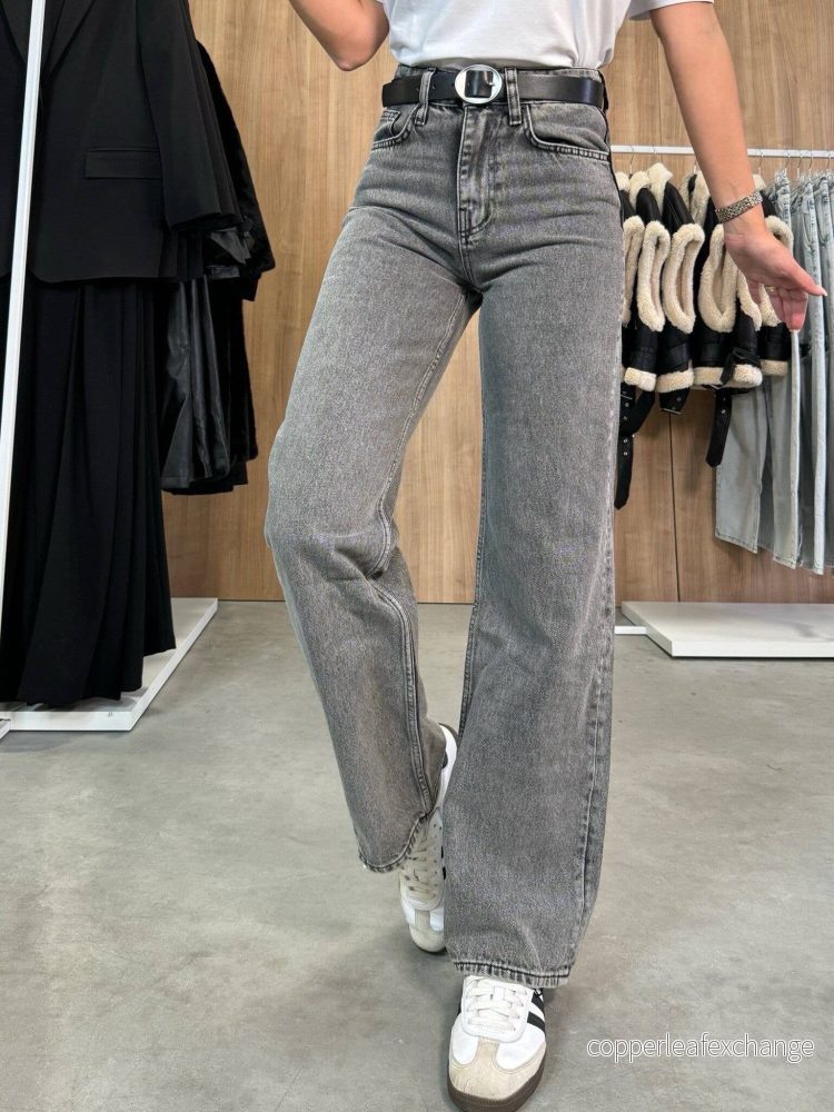 Lina Jeans med vida ben ljusare grå Lina Jeans med vida ben ljusare grå