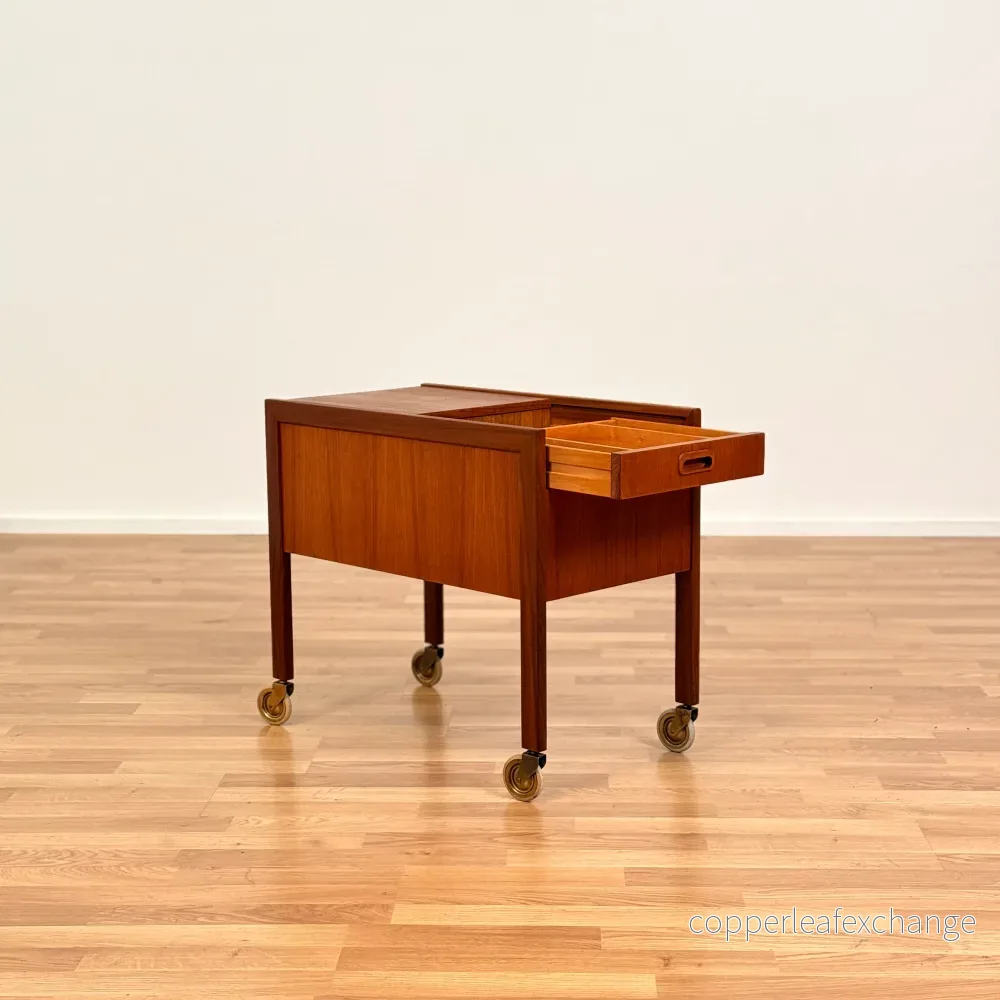Sidobordet "Gerti" i teak av Bengt Ruda för IKEA, 1950-60-talet, Sverige - Bild 2