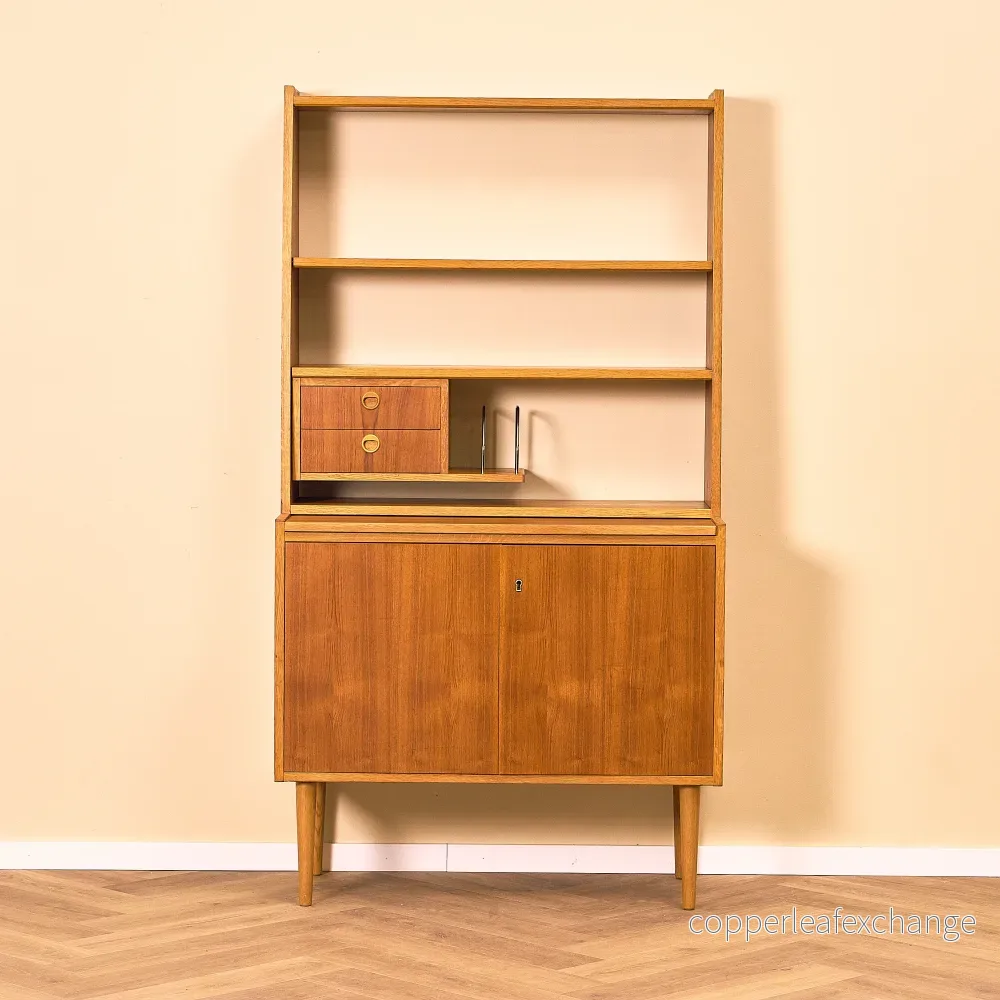 Svensk bokhylla i teak Svensk bokhylla i teak
