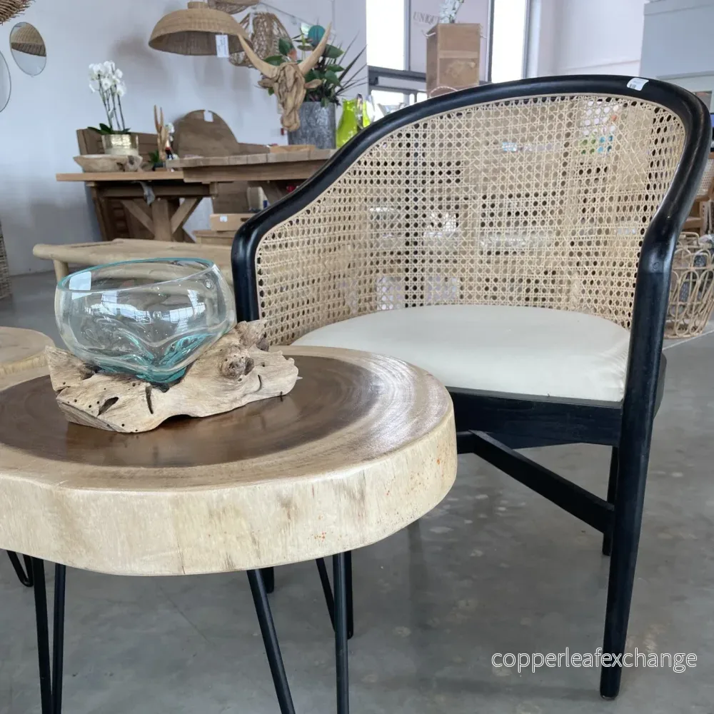 DANISA Armstol i Teak med Naturflätad Rotting – Elegant Fåtölj för Inomhus - Bild 2