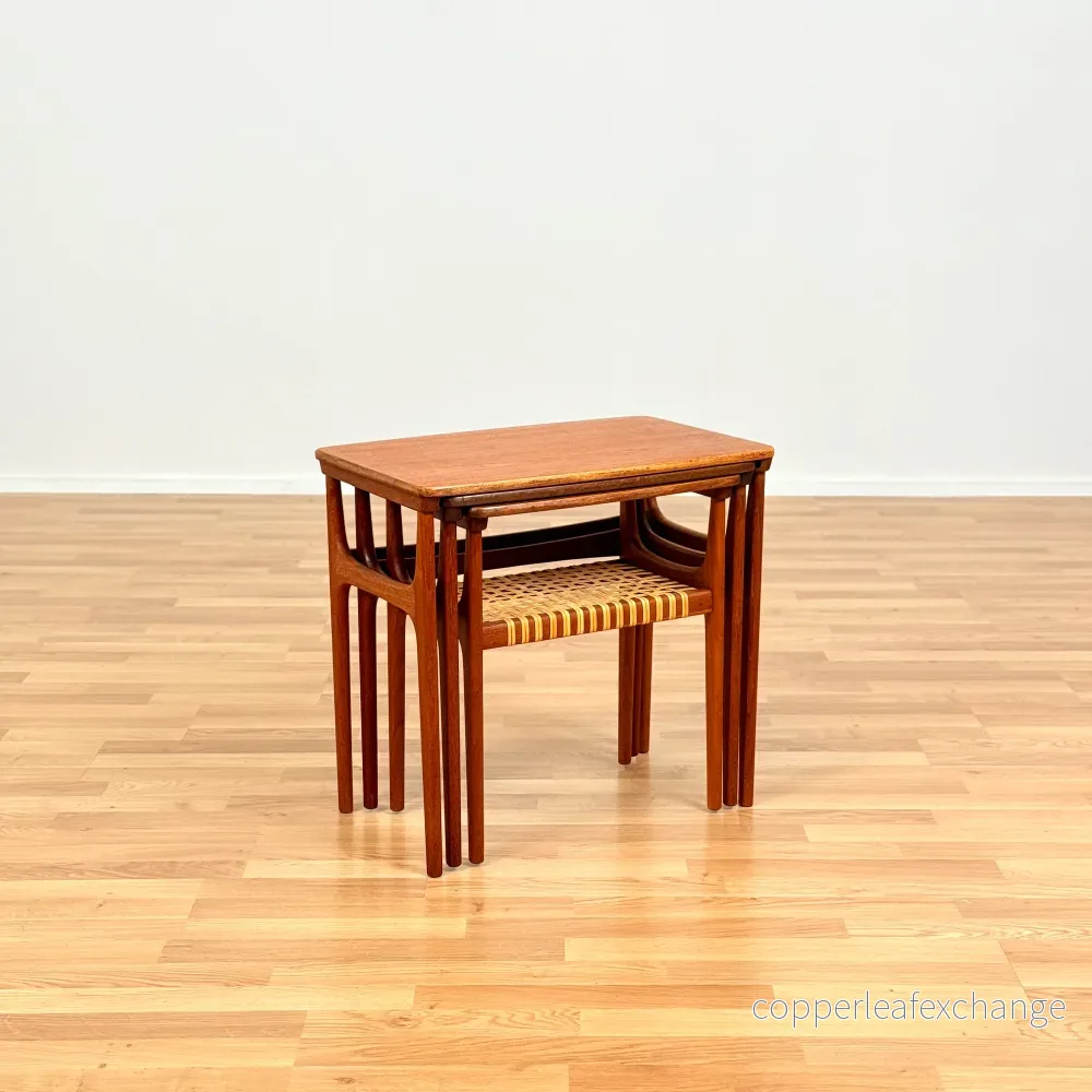Danskt set med sidosbord i teak av Erling Torvits - Bild 2