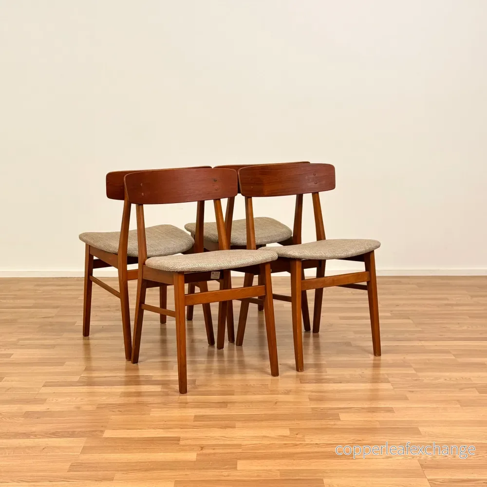 Set om 4 matstolar i teak och bok, av Farstrup, 1950-60-tal, Danmark