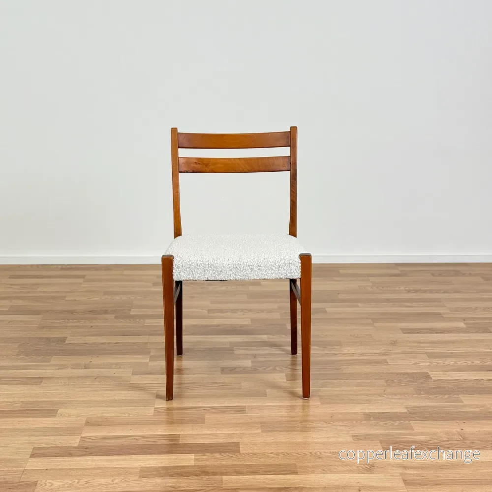 Set om 4 matstolar med bouclé - Bild 3