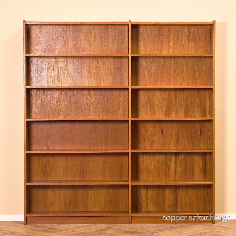 Svenskt hyllsystem / bokhylla i teak Svenskt hyllsystem / bokhylla i teak