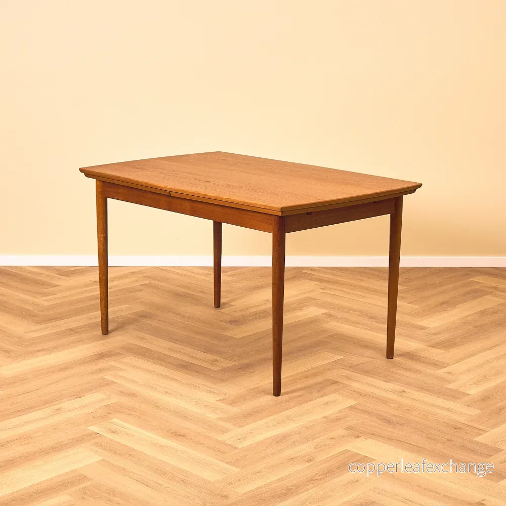 Danskt matbord i teak Danskt matbord i teak