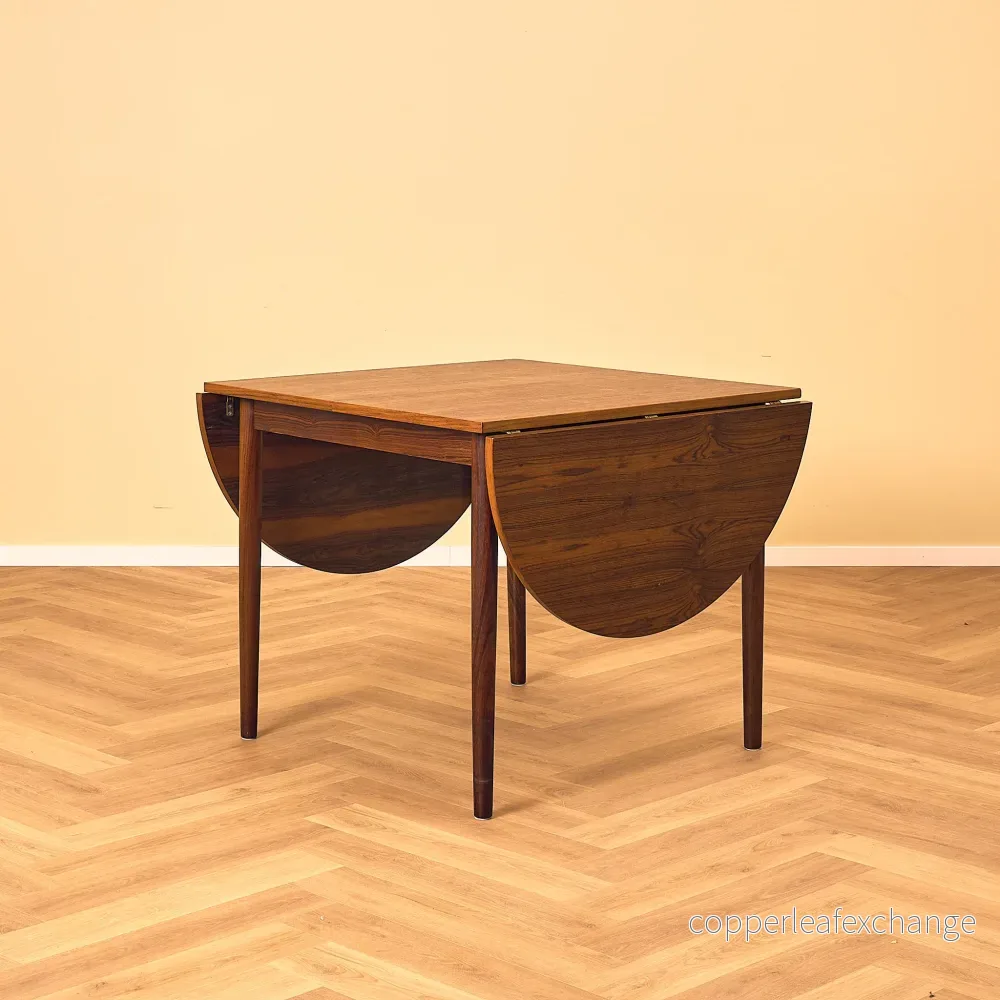 Danskt matbord i Santos palisander "Arne Vodder-stil"