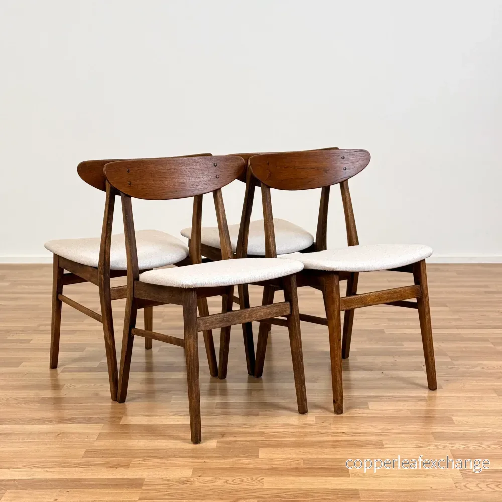 Set om 4 matstolar "modell 210" i teak av Farstrup, 1950-60-tal, Danmark